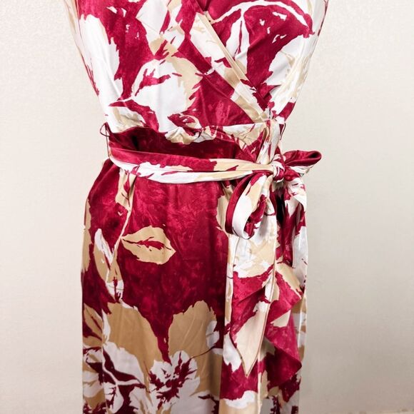 Y2K Vintage BCBG Silk Floral halter Red Mini Dress Wrap Size 4/6 - Picture 3 of 8